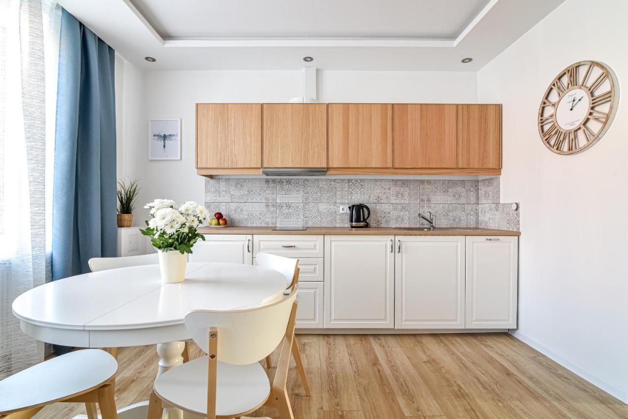 Old Town Ltc - Apartments Starowka Szeroka Гданск Екстериор снимка