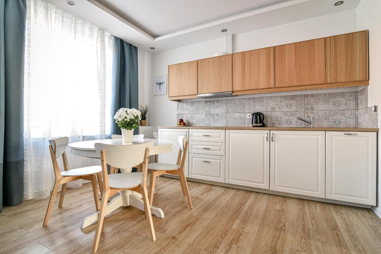 Old Town Ltc - Apartments Starowka Szeroka Гданск Екстериор снимка